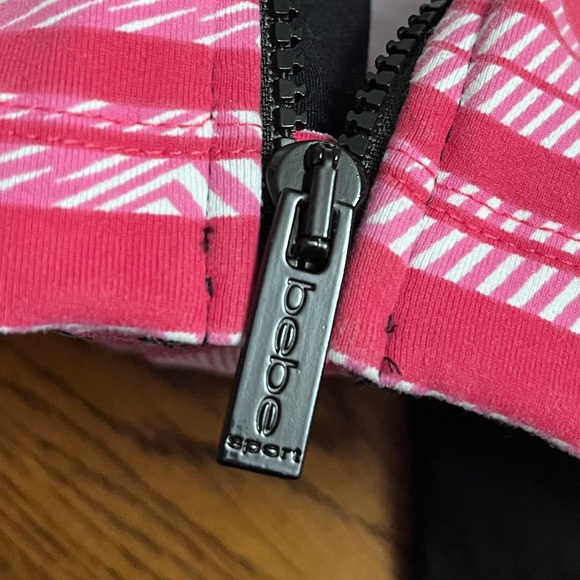 Bebe Sport zip up jacket women’s S feline fitted - Picture 7 of 8